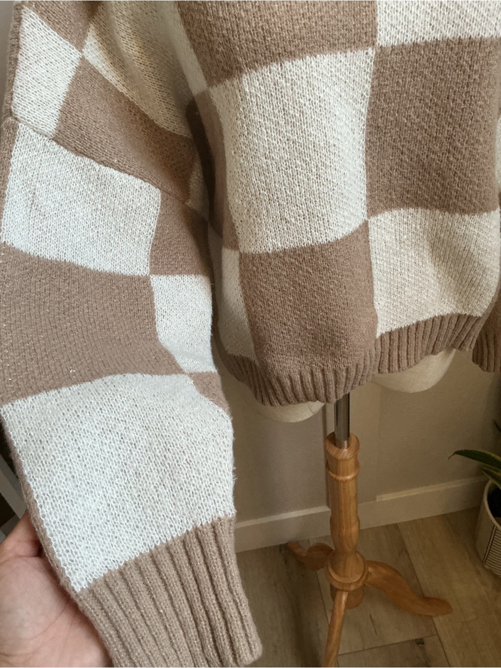 Blu Pepper Taupe & Ivory Buffalo-Check Mock Neck Sweater - Picture 6 of 10